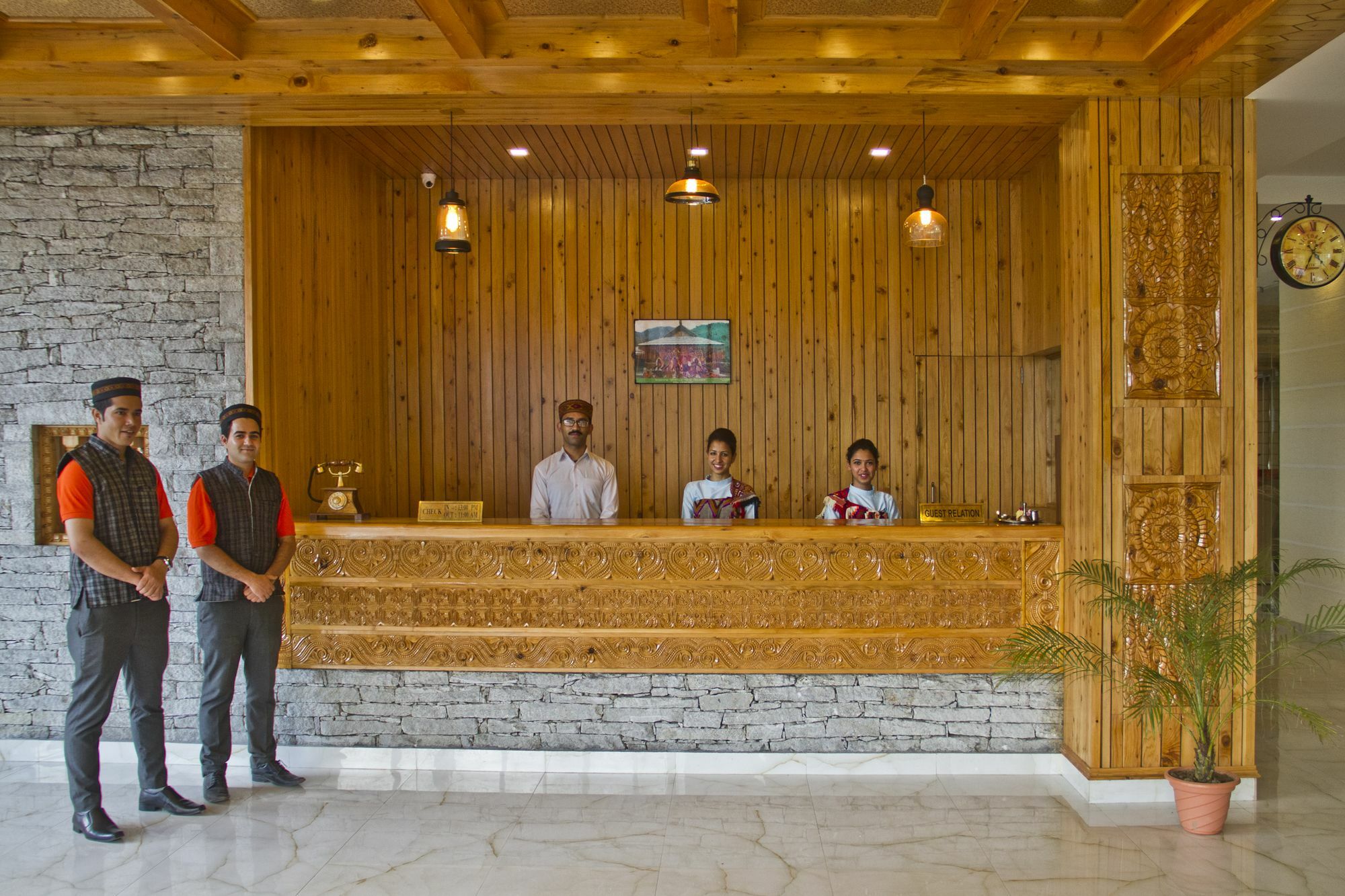 Snow Flakes Resort And Spa Centrally Heated Luxury Resort Маналі Екстер'єр фото